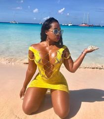 Tattooed ebony whore